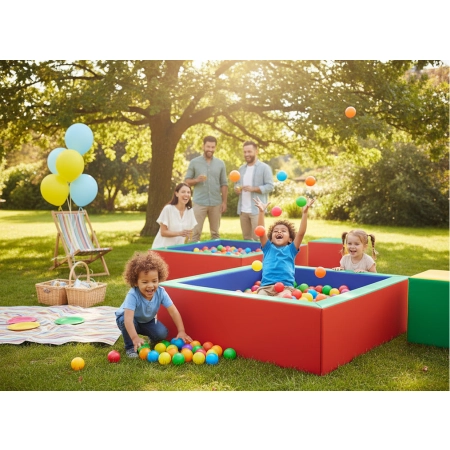 Zabawa w ogrodzie w basenie 250x250cm PlayForms